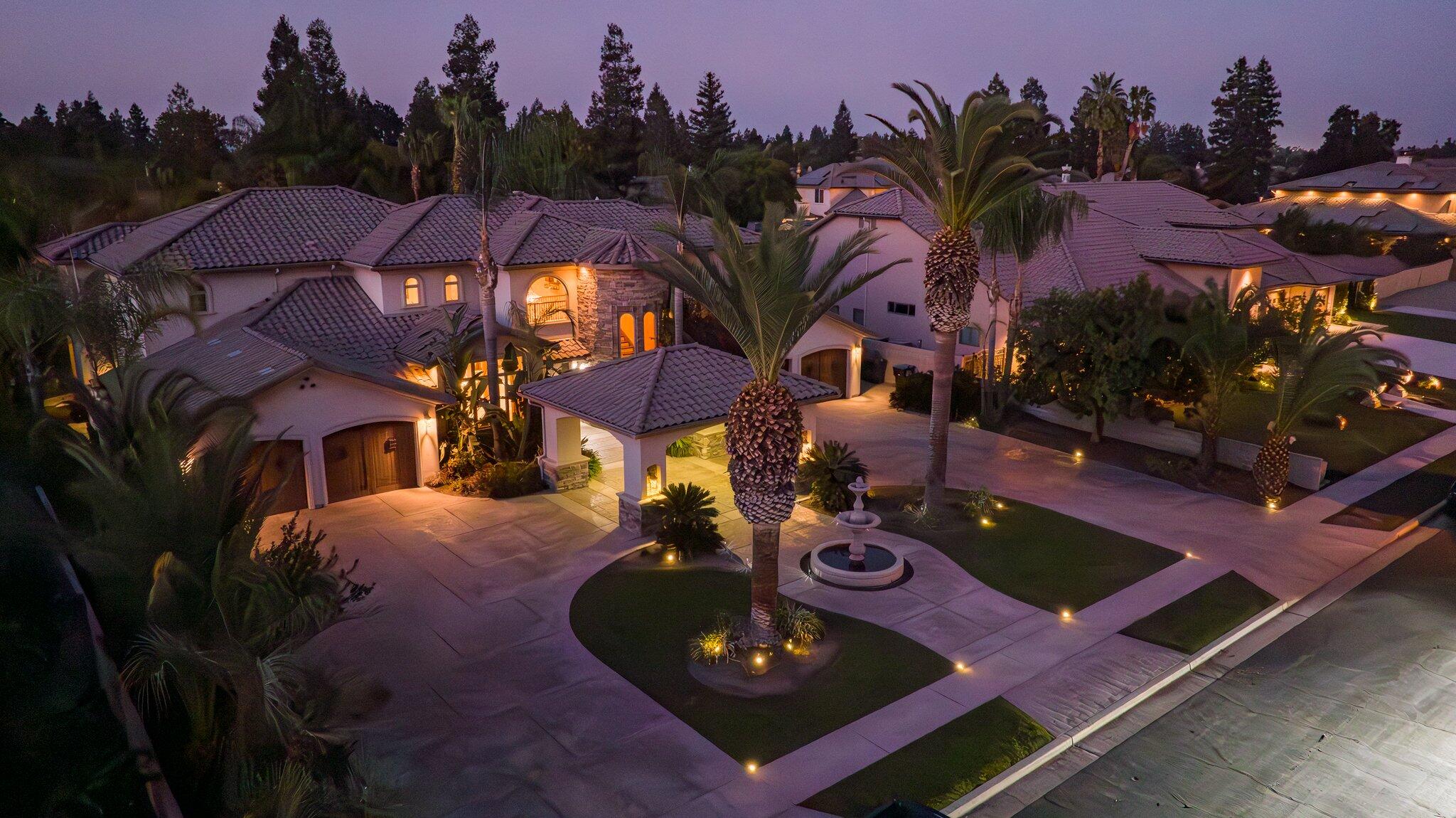 Visalia, California, 93291, United States, 4 Bedrooms Bedrooms, ,5 BathroomsBathrooms,Residential,Active,2014586