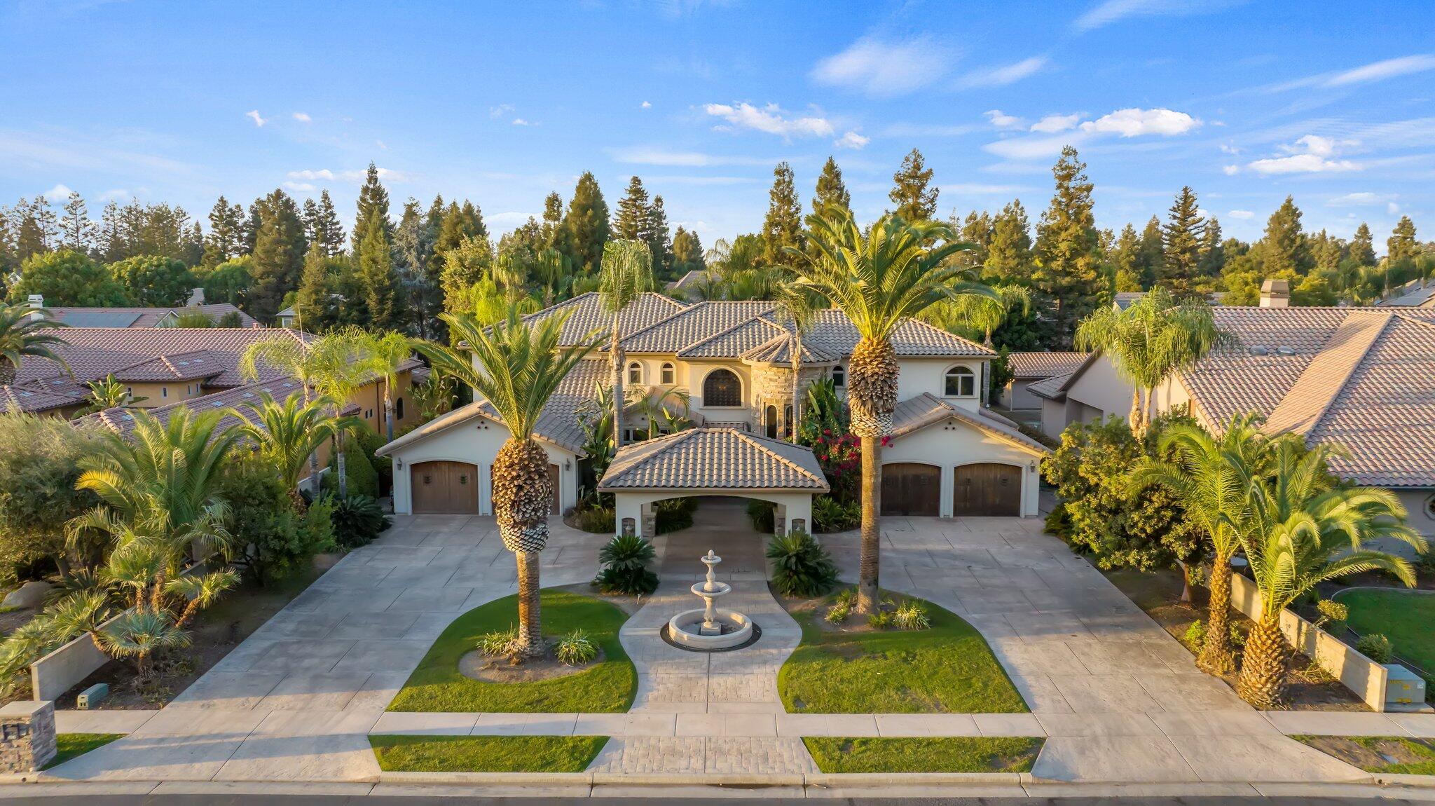 Visalia, California, 93291, United States, 4 Bedrooms Bedrooms, ,5 BathroomsBathrooms,Residential,Active,2014586