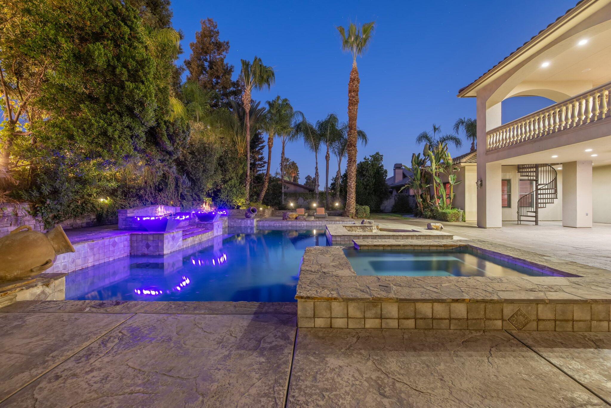 Visalia, California, 93291, United States, 4 Bedrooms Bedrooms, ,5 BathroomsBathrooms,Residential,Active,2014586