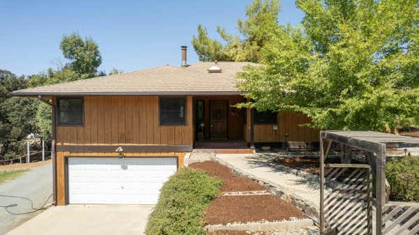 16270 PALOMINO DR, SPRINGVILLE, CA 93265, photo 4 of 38