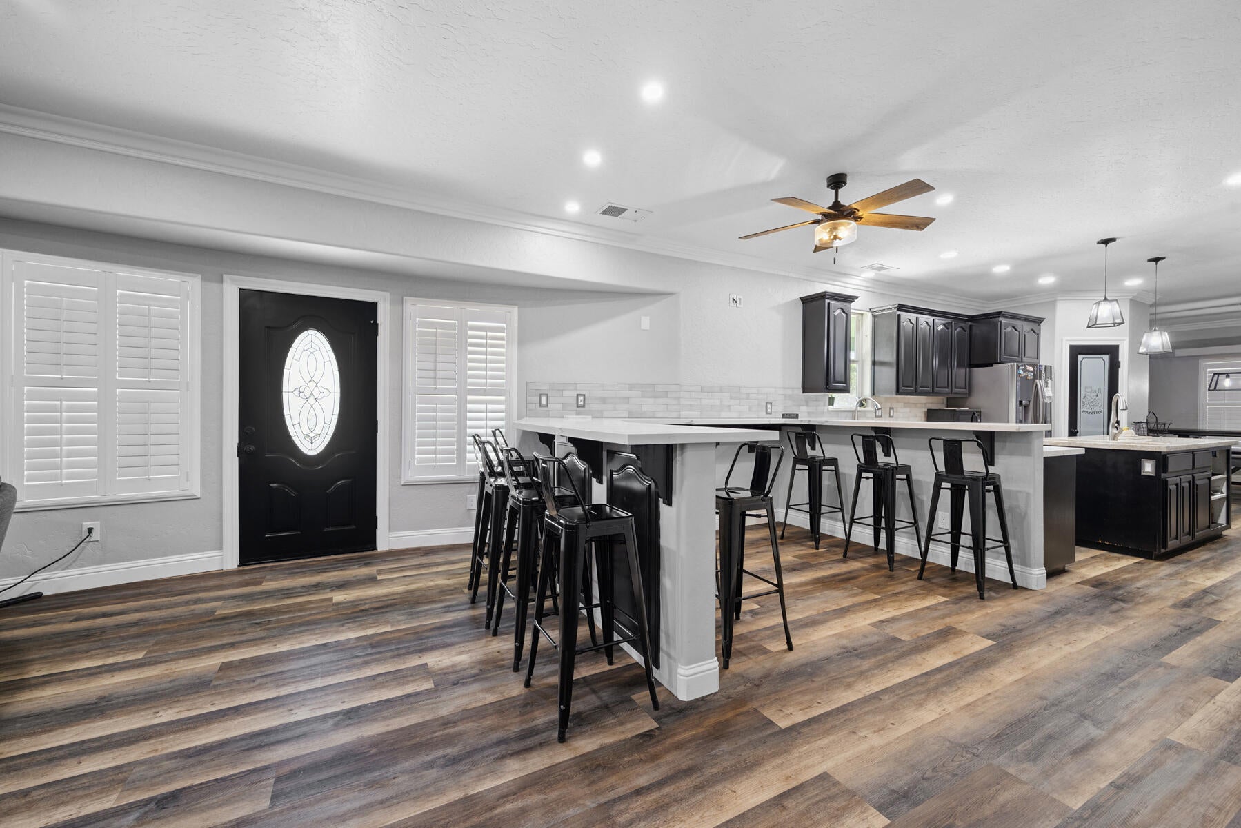 Strathmore, California, 93267, United States, 5 Bedrooms Bedrooms, ,4 BathroomsBathrooms,Residential,Active,1909877