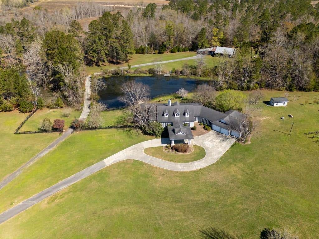 8200 GA Highway 122 W