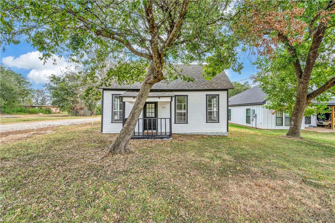 601 S MAIN ST, WEST, TX 76691, photo 1 of 24