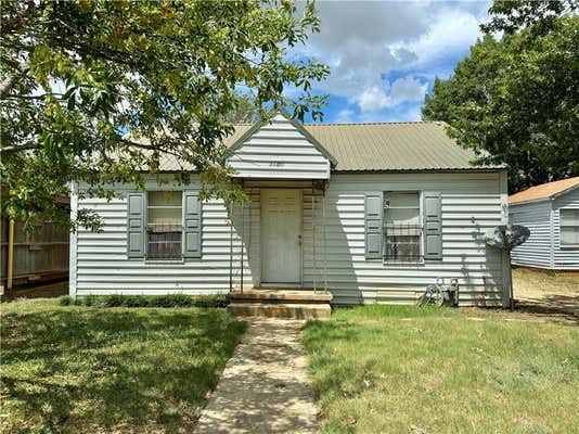 1505 W 10TH ST, MCGREGOR, TX 76657 - Image 1