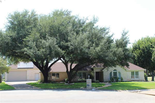 514 MEADOWLAND DR, MCGREGOR, TX 76657 - Image 1