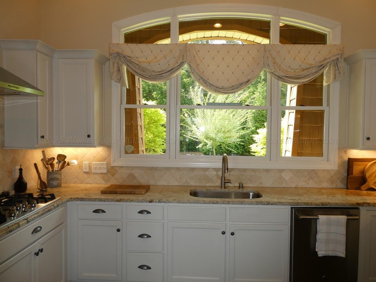 Arley, Alabama, 35541, United States, ,3 BathroomsBathrooms,Residential,Active,1858694