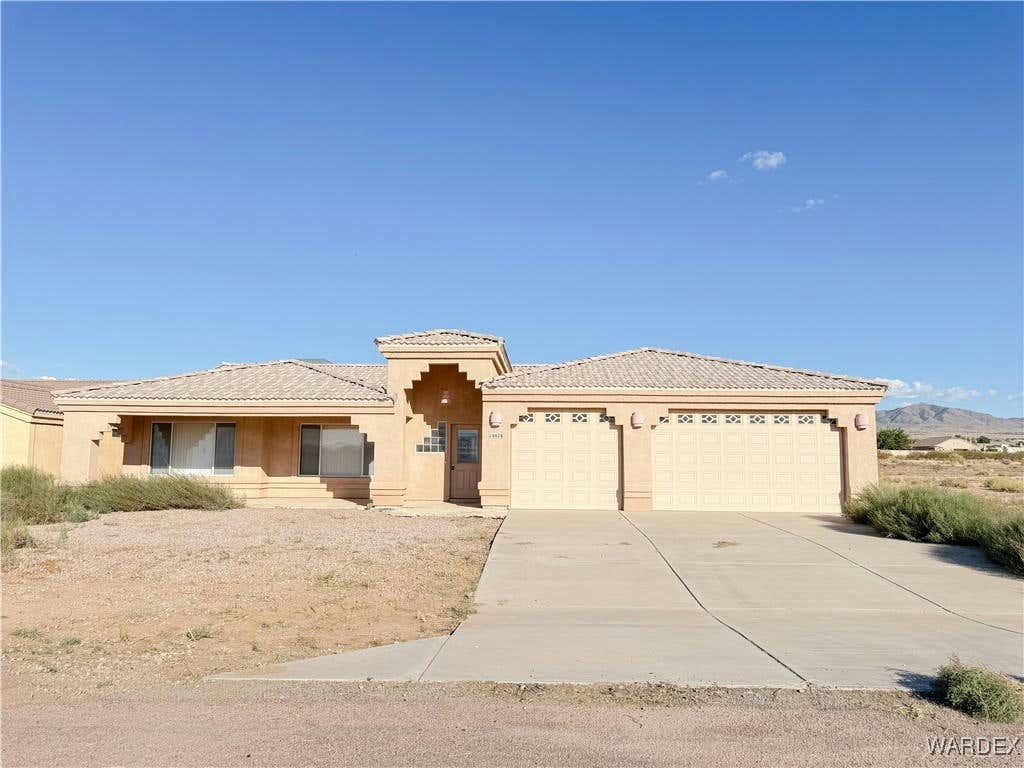 10078 N ACORN DR, KINGMAN, AZ 86401, photo 1 of 33