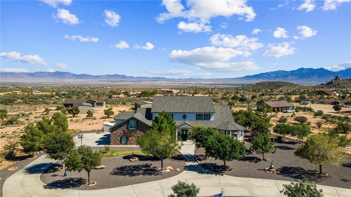 Kingman, Arizona, 86409, United States, 5 Bedrooms Bedrooms, ,5 BathroomsBathrooms,Residential,Active,1946324