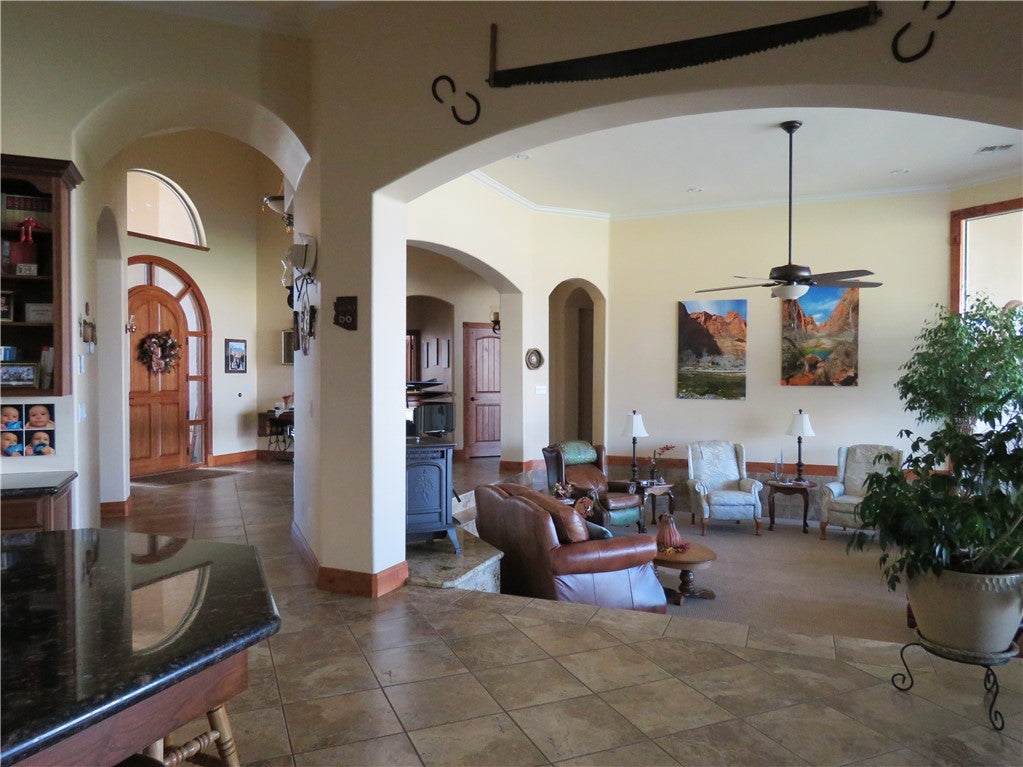 Kingman, Arizona, 86401, United States, 5 Bedrooms Bedrooms, ,5 BathroomsBathrooms,Residential,Active,1945052