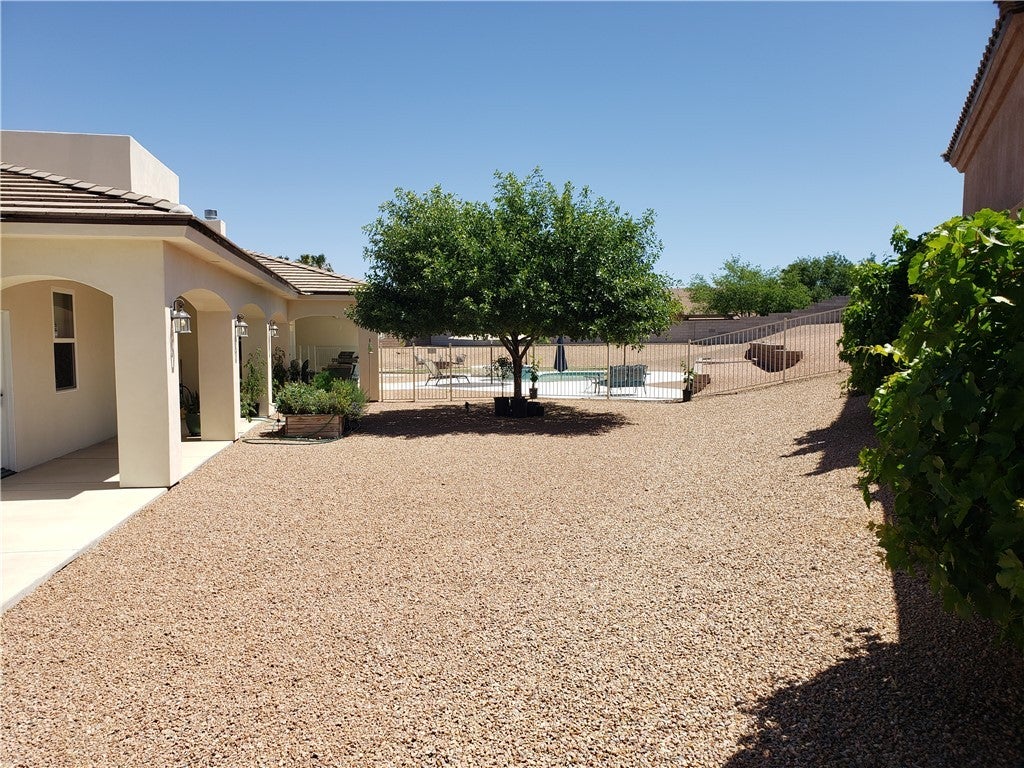 Kingman, Arizona, 86401, United States, 4 Bedrooms Bedrooms, ,4 BathroomsBathrooms,Residential,Active,1844281