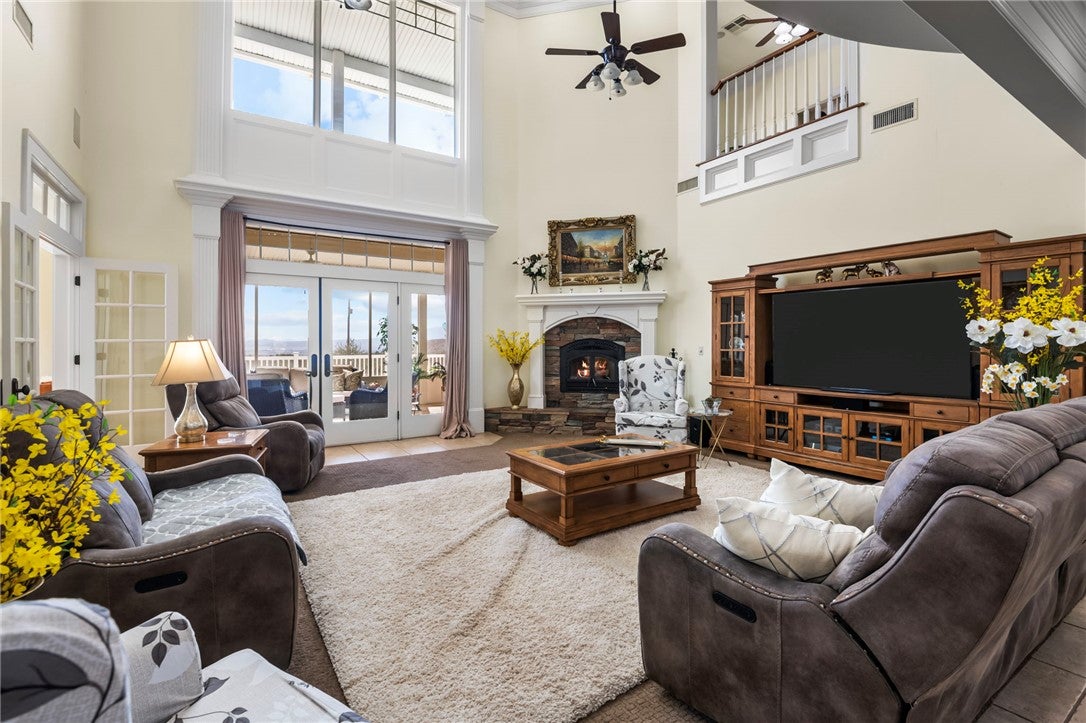 Kingman, Arizona, 86409, United States, 5 Bedrooms Bedrooms, ,5 BathroomsBathrooms,Residential,Active,1946324