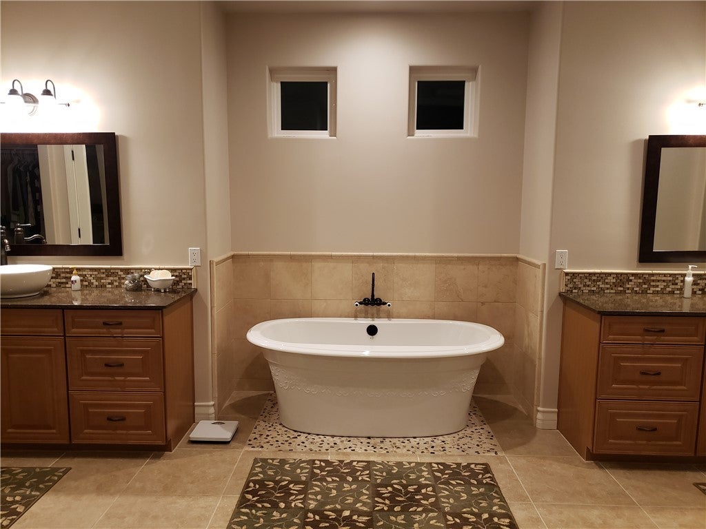 Kingman, Arizona, 86401, United States, 4 Bedrooms Bedrooms, ,4 BathroomsBathrooms,Residential,Active,1844281