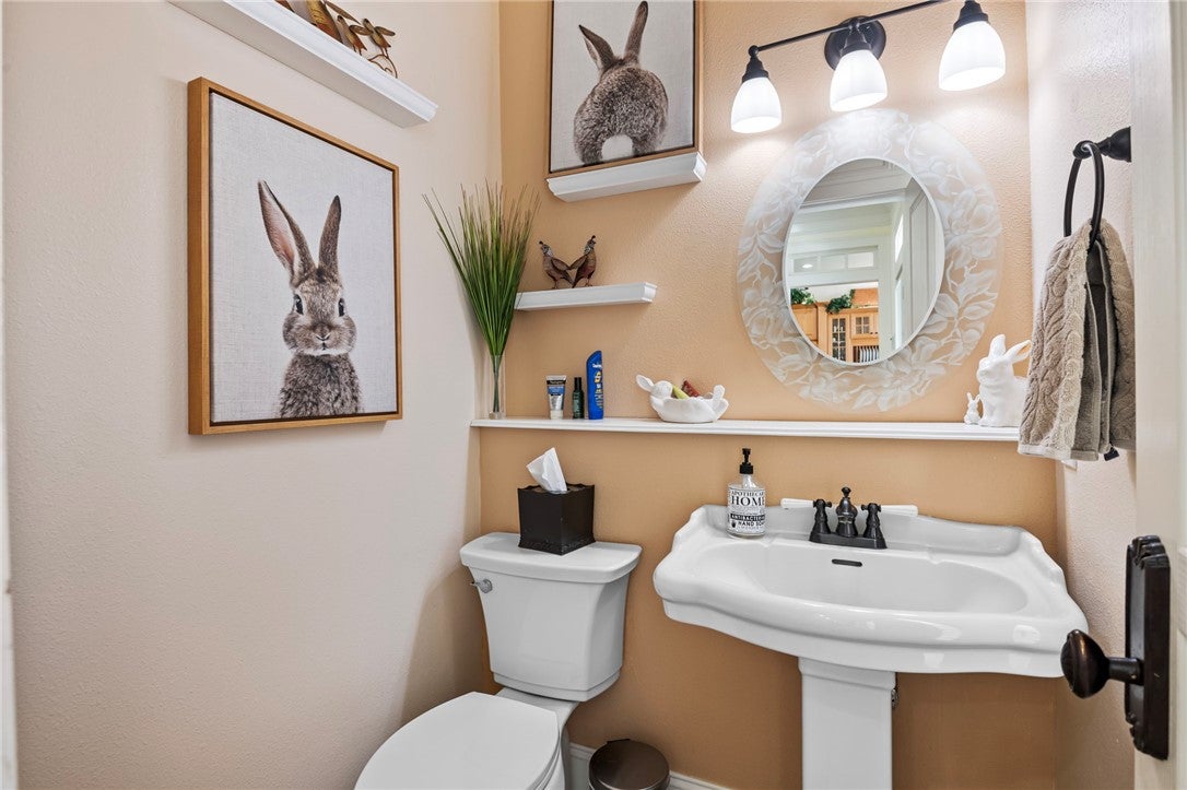 Kingman, Arizona, 86409, United States, 5 Bedrooms Bedrooms, ,5 BathroomsBathrooms,Residential,Active,1946324