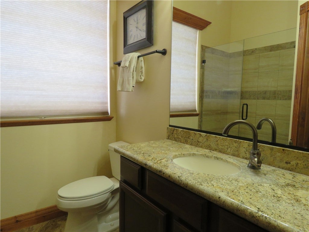 Kingman, Arizona, 86401, United States, 5 Bedrooms Bedrooms, ,5 BathroomsBathrooms,Residential,Active,1945052