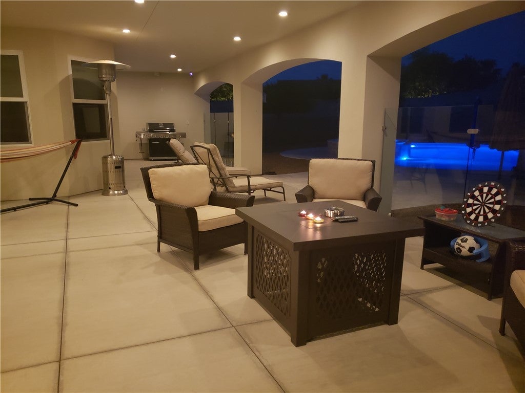 Kingman, Arizona, 86401, United States, 4 Bedrooms Bedrooms, ,4 BathroomsBathrooms,Residential,Active,1844281