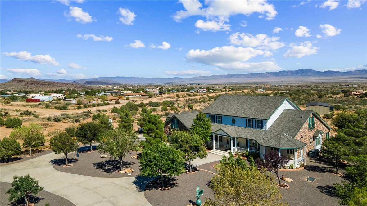Kingman, Arizona, 86409, United States, 5 Bedrooms Bedrooms, ,5 BathroomsBathrooms,Residential,Active,1946324