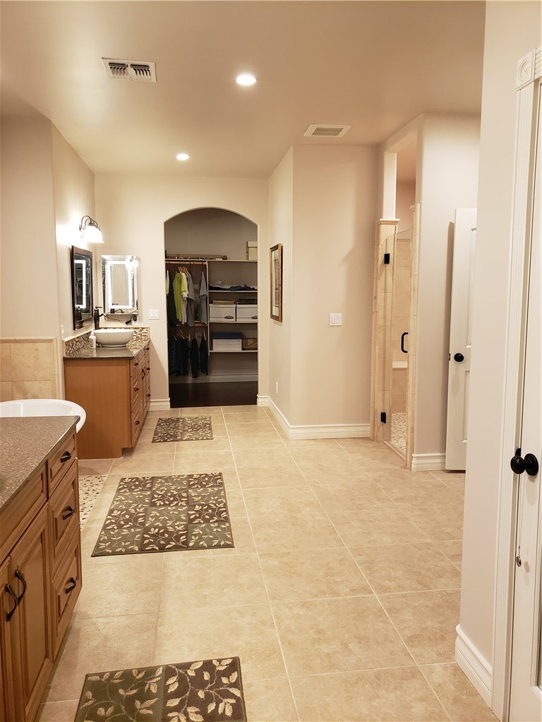 Kingman, Arizona, 86401, United States, 4 Bedrooms Bedrooms, ,4 BathroomsBathrooms,Residential,Active,1844281