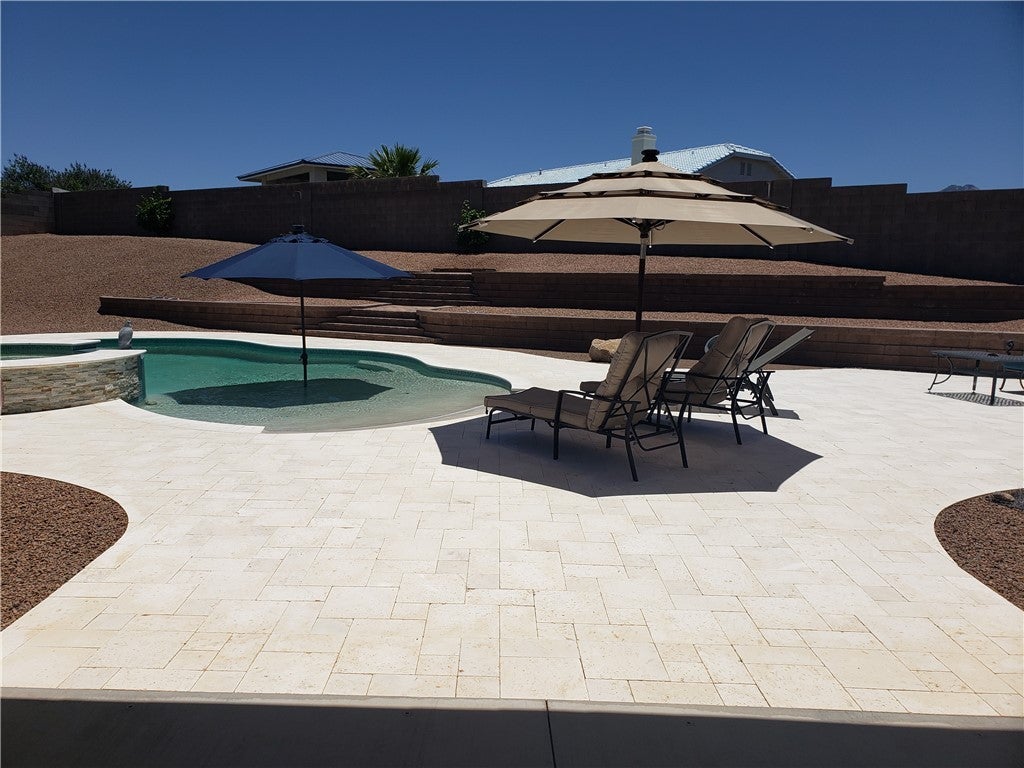 Kingman, Arizona, 86401, United States, 4 Bedrooms Bedrooms, ,4 BathroomsBathrooms,Residential,Active,1844281