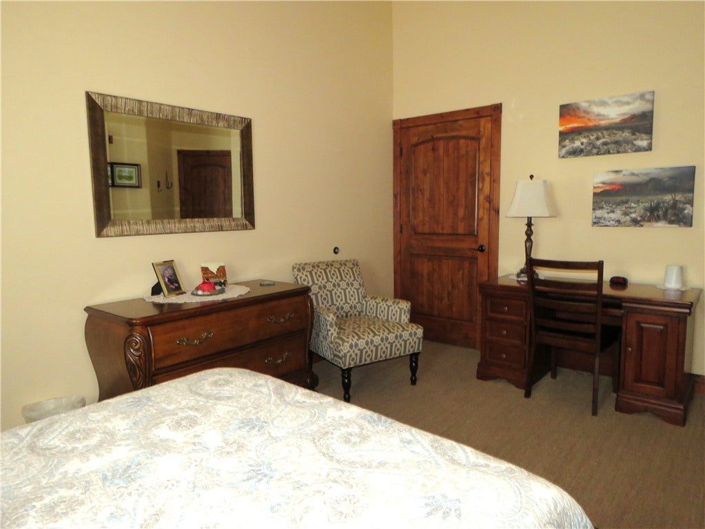 Kingman, Arizona, 86401, United States, 5 Bedrooms Bedrooms, ,5 BathroomsBathrooms,Residential,Active,1945052