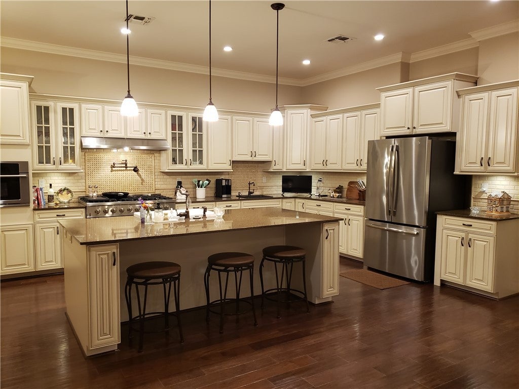 Kingman, Arizona, 86401, United States, 4 Bedrooms Bedrooms, ,4 BathroomsBathrooms,Residential,Active,1844281