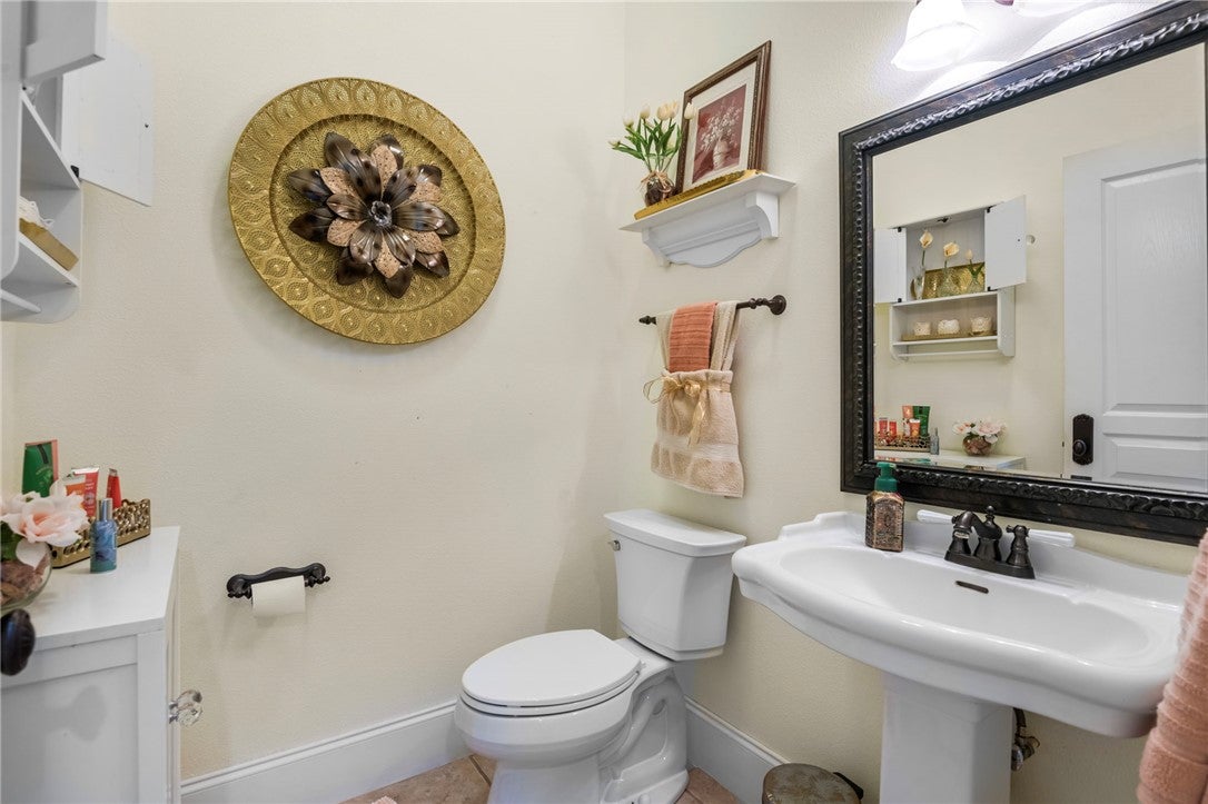 Kingman, Arizona, 86409, United States, 5 Bedrooms Bedrooms, ,5 BathroomsBathrooms,Residential,Active,1946324