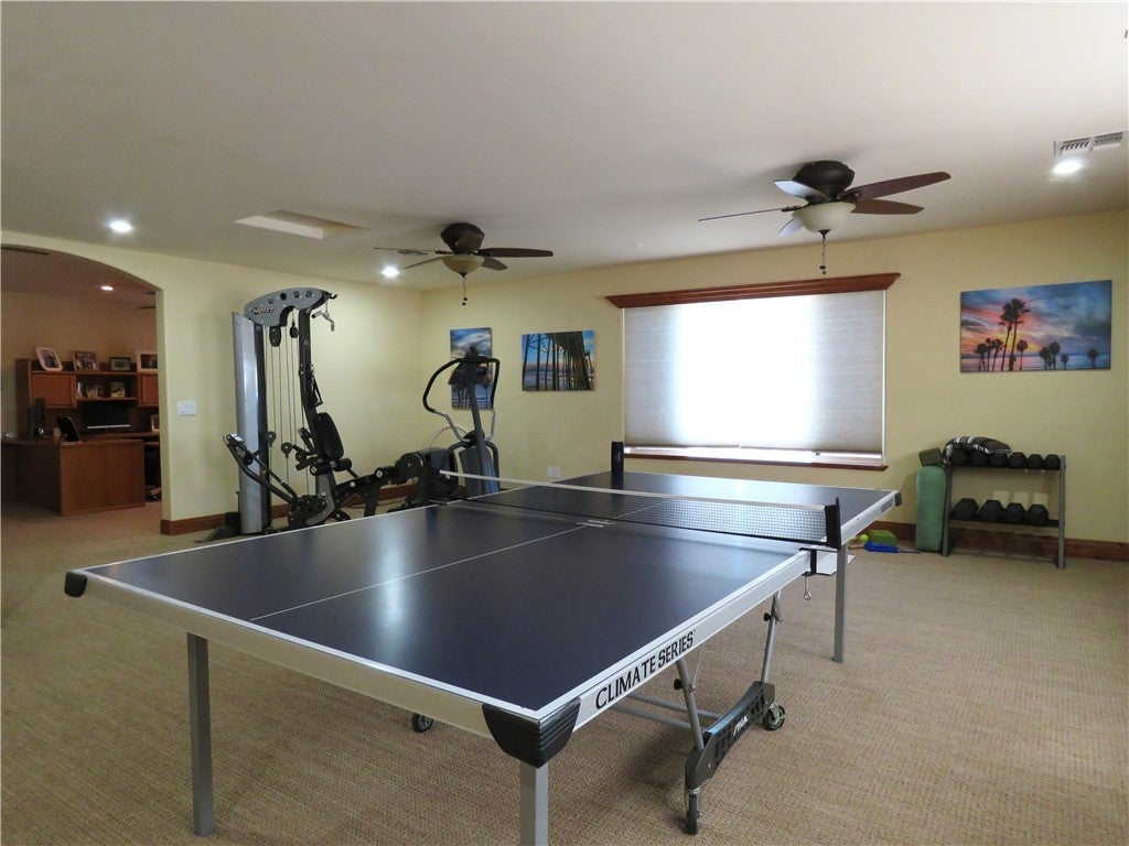 Kingman, Arizona, 86401, United States, 5 Bedrooms Bedrooms, ,5 BathroomsBathrooms,Residential,Active,1945052