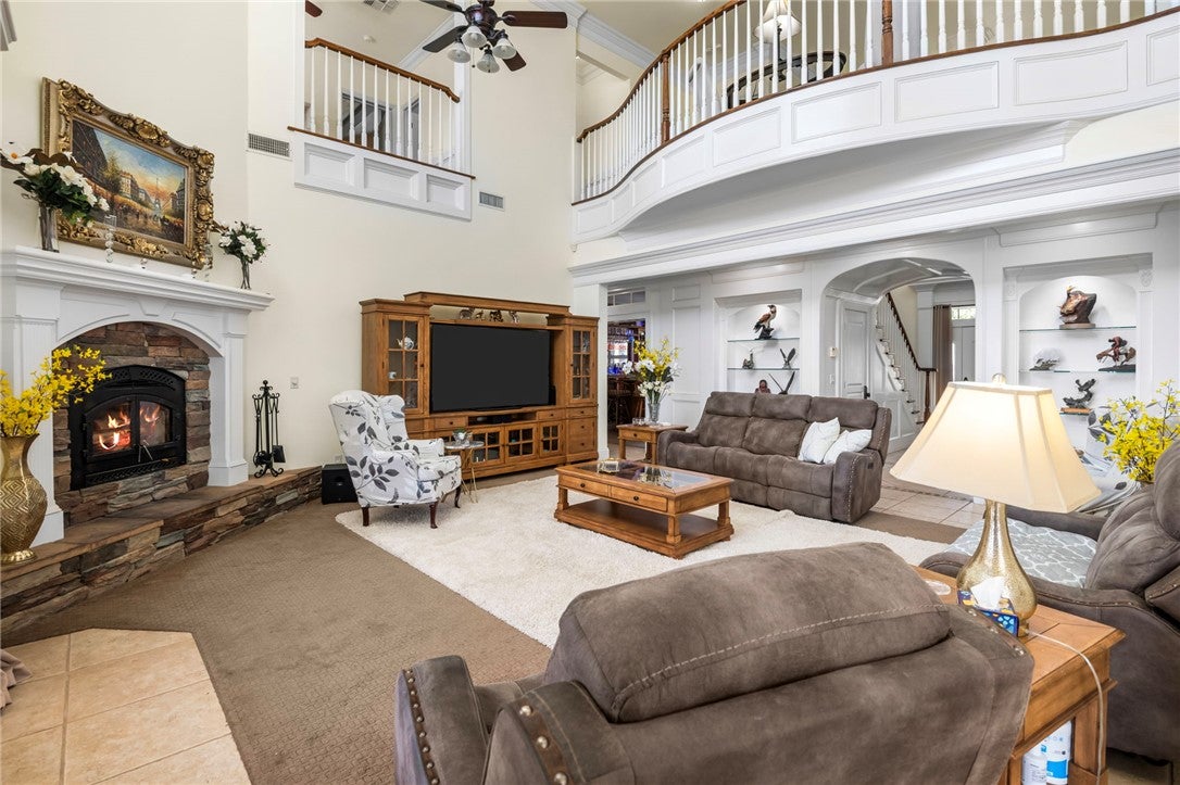 Kingman, Arizona, 86409, United States, 5 Bedrooms Bedrooms, ,5 BathroomsBathrooms,Residential,Active,1946324