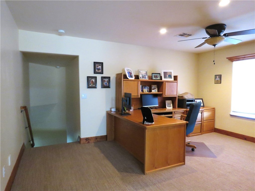 Kingman, Arizona, 86401, United States, 5 Bedrooms Bedrooms, ,5 BathroomsBathrooms,Residential,Active,1945052