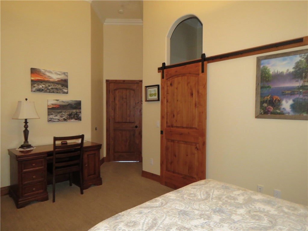 Kingman, Arizona, 86401, United States, 5 Bedrooms Bedrooms, ,5 BathroomsBathrooms,Residential,Active,1945052