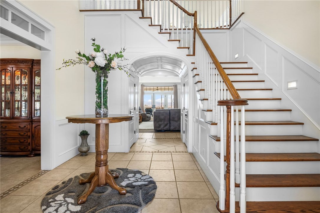 Kingman, Arizona, 86409, United States, 5 Bedrooms Bedrooms, ,5 BathroomsBathrooms,Residential,Active,1946324