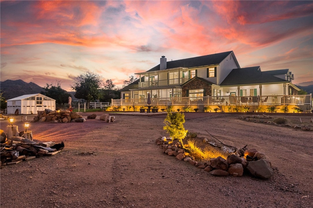 Kingman, Arizona, 86409, United States, 5 Bedrooms Bedrooms, ,5 BathroomsBathrooms,Residential,Active,1946324