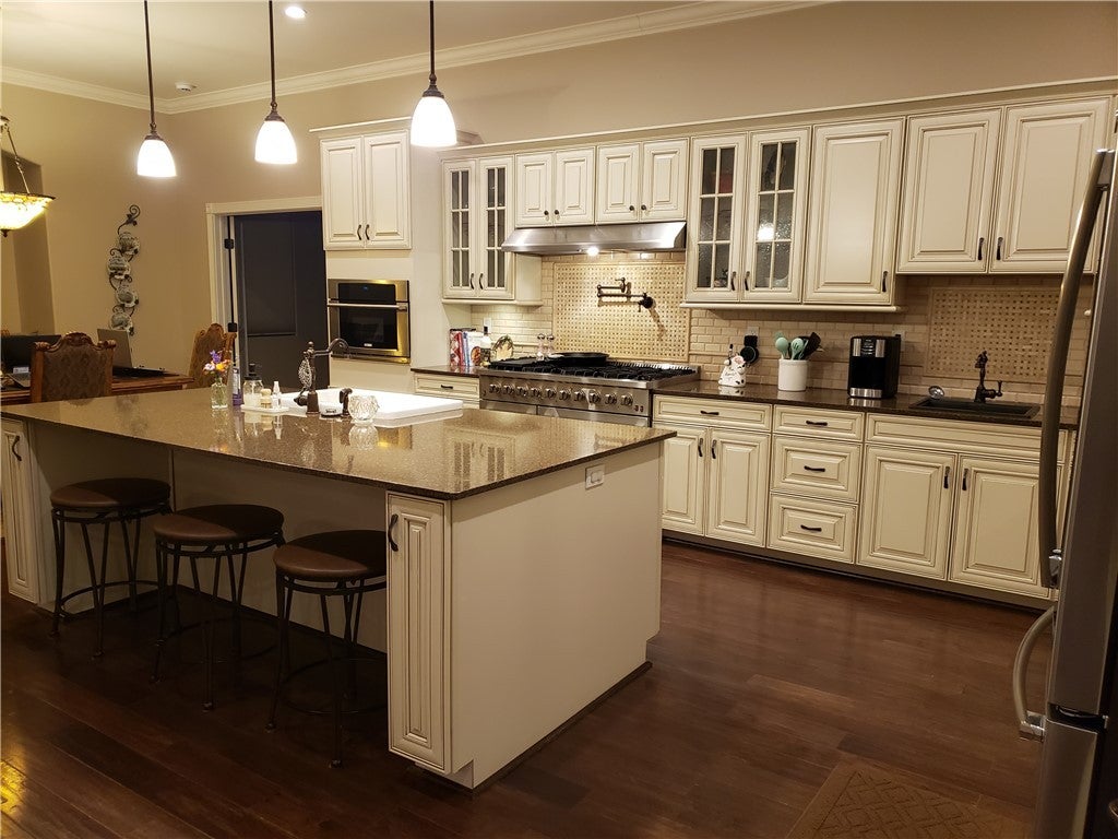 Kingman, Arizona, 86401, United States, 4 Bedrooms Bedrooms, ,4 BathroomsBathrooms,Residential,Active,1844281