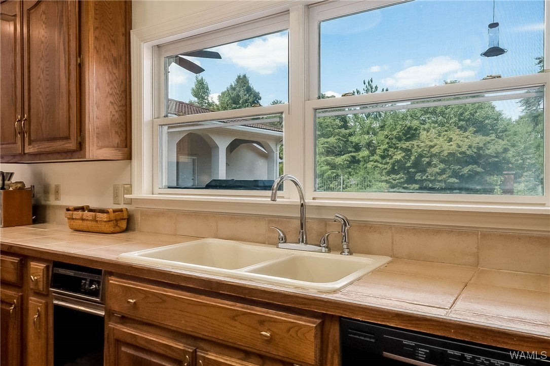 Mccalla, Alabama, 35111, United States, 4 Bedrooms Bedrooms, ,4 BathroomsBathrooms,Residential,Active,1904738