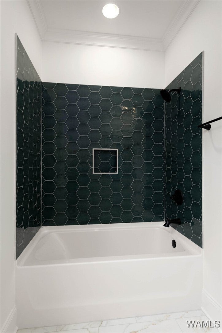 Northport, Alabama, 35475, United States, 4 Bedrooms Bedrooms, ,5 BathroomsBathrooms,Residential,Active,2015450