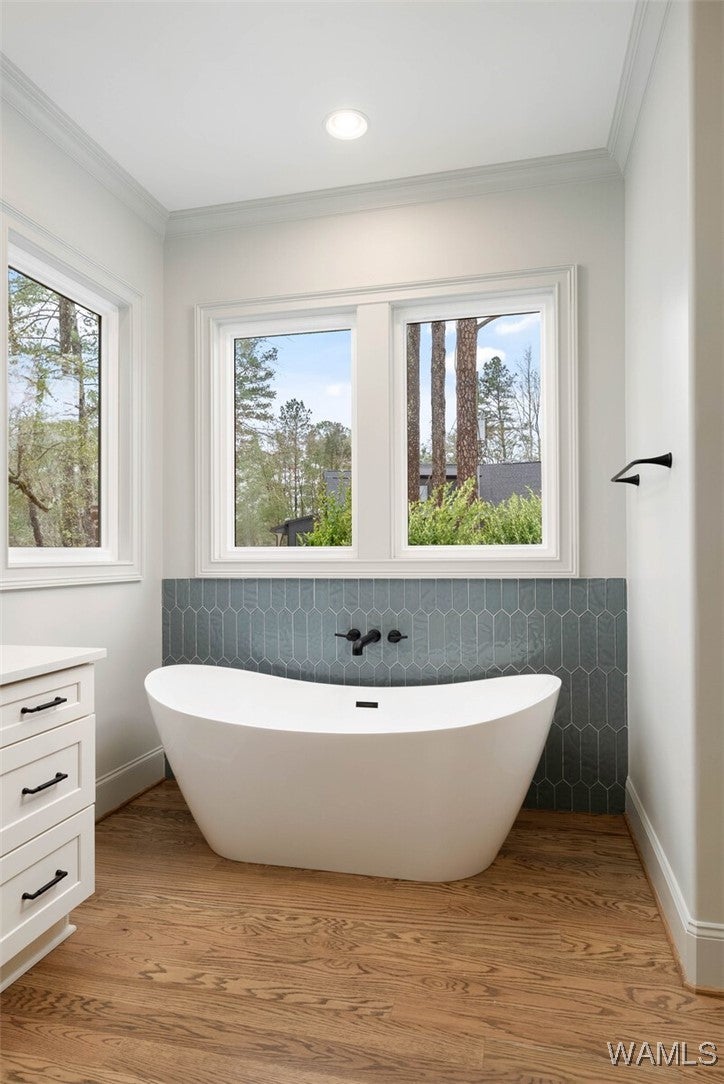 Northport, Alabama, 35475, United States, 4 Bedrooms Bedrooms, ,5 BathroomsBathrooms,Residential,Active,2015450