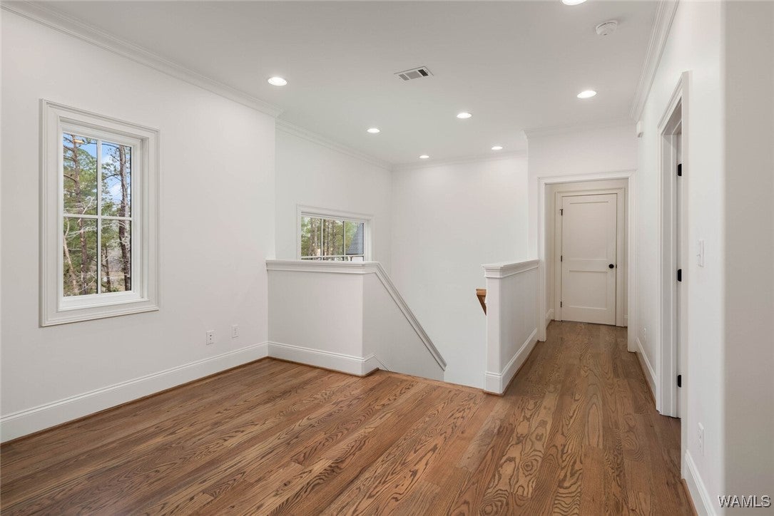 Northport, Alabama, 35475, United States, 4 Bedrooms Bedrooms, ,5 BathroomsBathrooms,Residential,Active,2015450