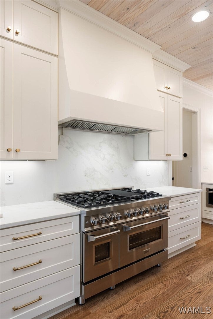 Northport, Alabama, 35475, United States, 4 Bedrooms Bedrooms, ,5 BathroomsBathrooms,Residential,Active,2015450