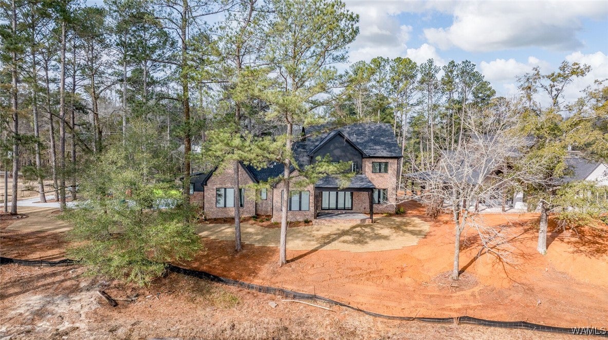 Northport, Alabama, 35475, United States, 4 Bedrooms Bedrooms, ,5 BathroomsBathrooms,Residential,Active,2015450