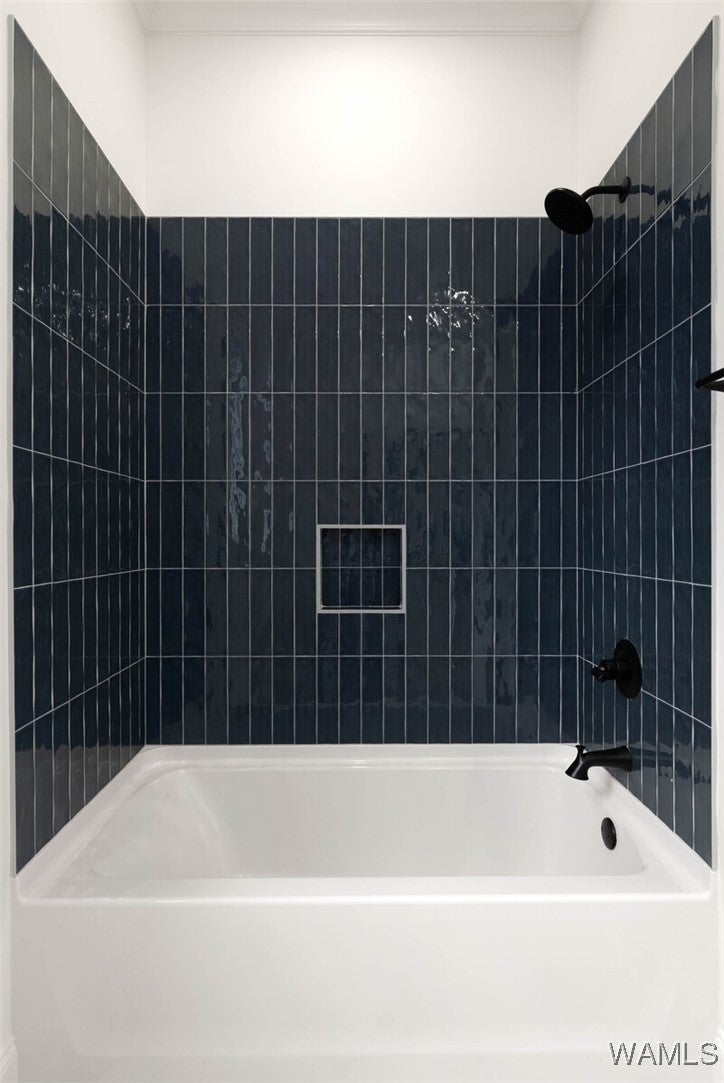 Northport, Alabama, 35475, United States, 4 Bedrooms Bedrooms, ,5 BathroomsBathrooms,Residential,Active,2015450