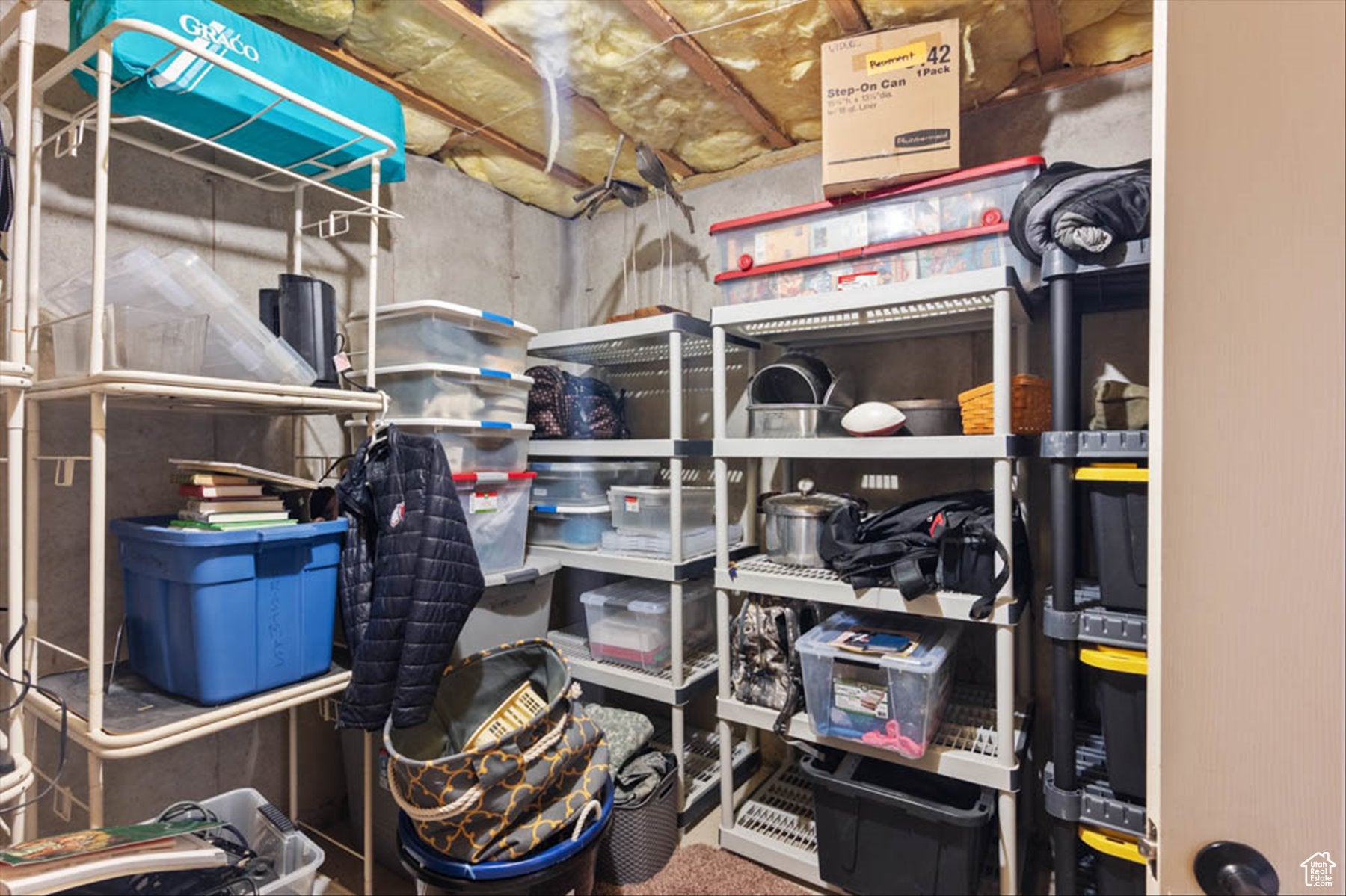 South Jordan, Utah, 84095, United States, 6 Bedrooms Bedrooms, ,4 BathroomsBathrooms,Residential,Active,1876871