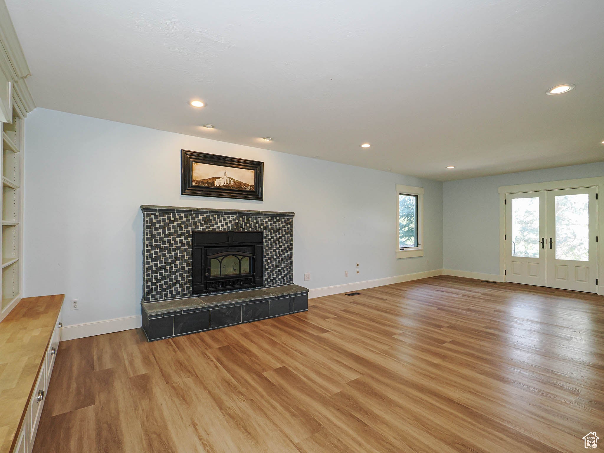 Draper, Utah, 84020, United States, 4 Bedrooms Bedrooms, ,4 BathroomsBathrooms,Residential,Pending,1824917