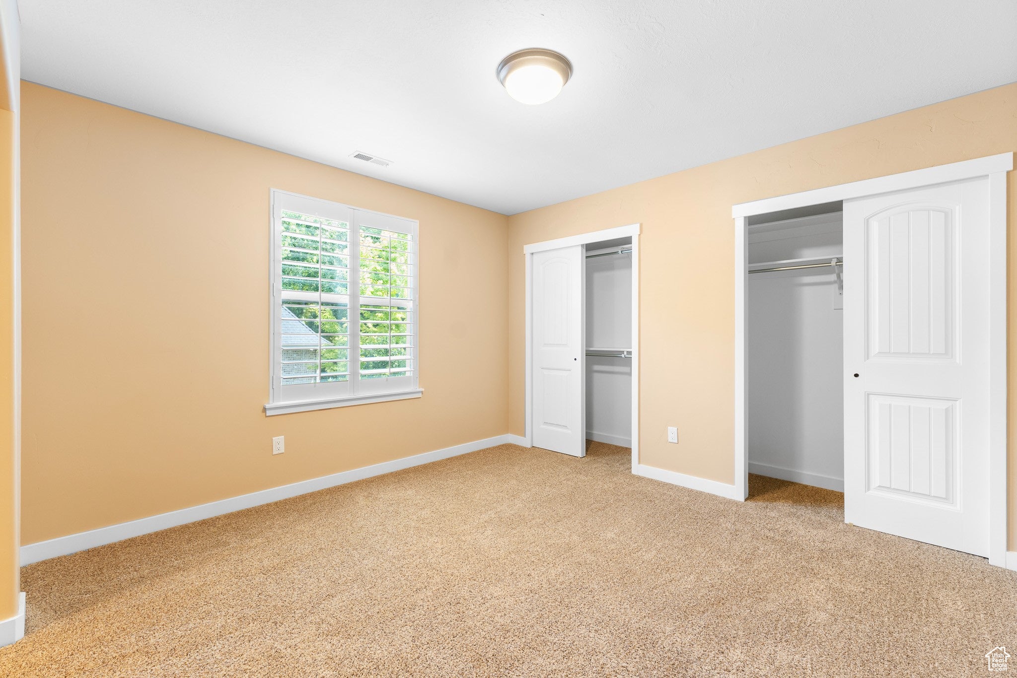 Farmington, Utah, 84025, United States, 4 Bedrooms Bedrooms, ,4 BathroomsBathrooms,Residential,Active,1914760