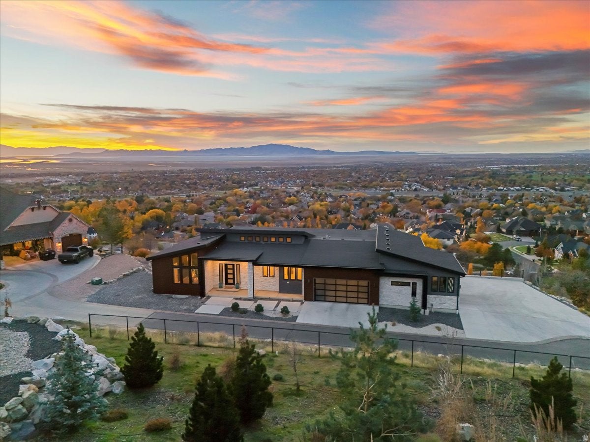 Fruit Heights, Utah, 84037, United States, 4 Bedrooms Bedrooms, ,3 BathroomsBathrooms,Residential,Active,2043838