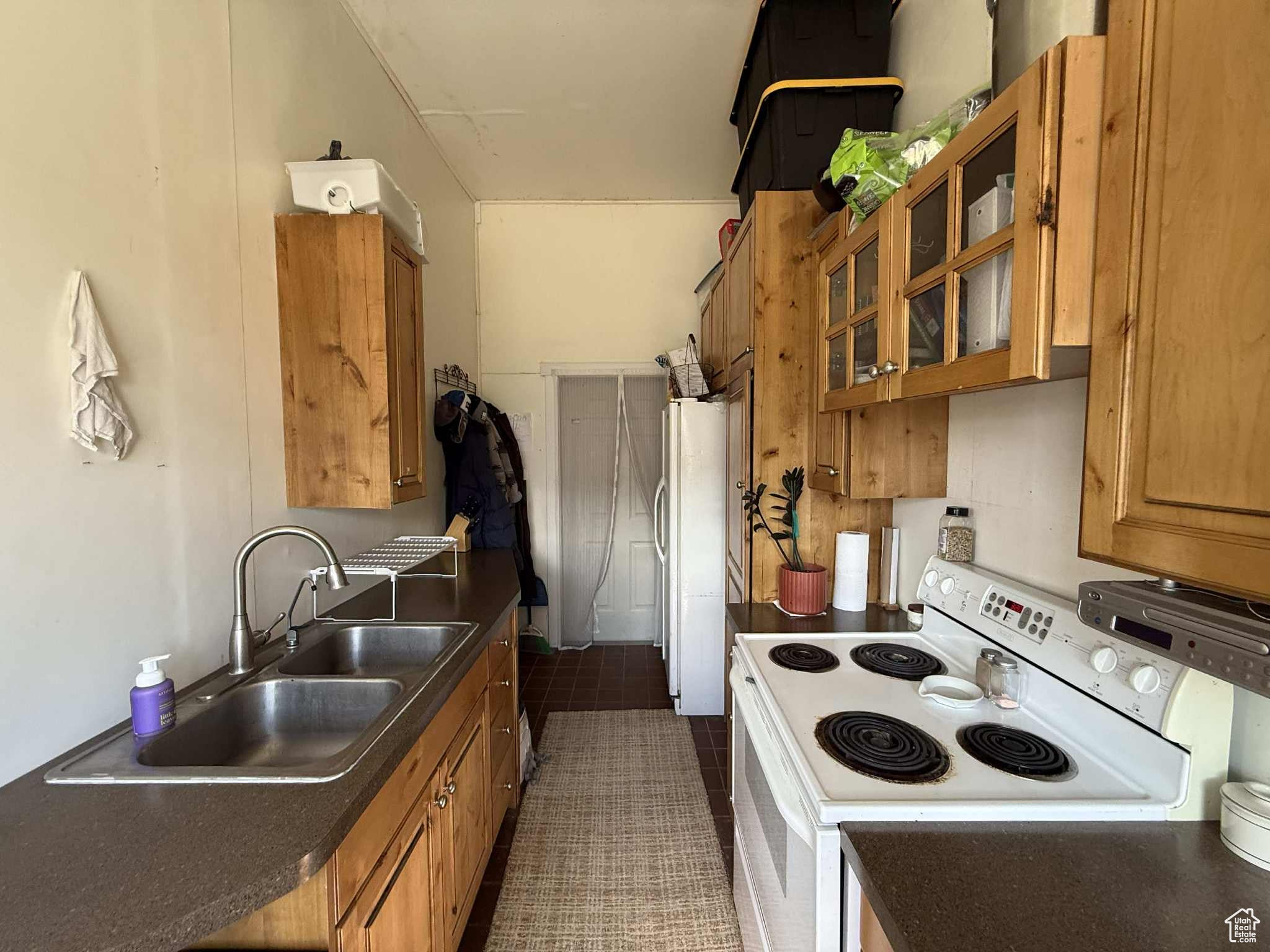 Huntington, Utah, 84528, United States, 4 Bedrooms Bedrooms, ,1 BathroomBathrooms,Residential,Active,1963255