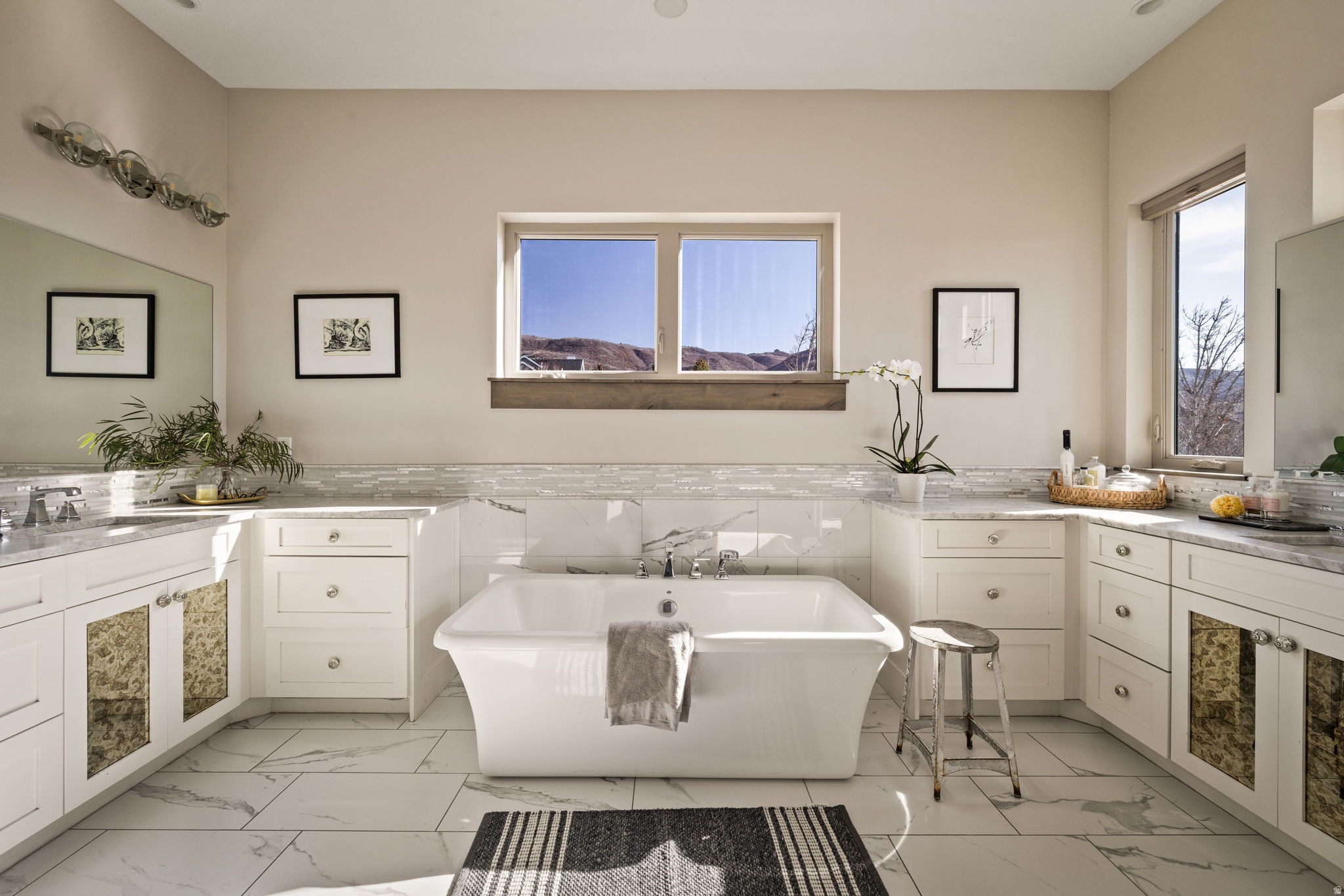 Draper, Utah, 84020, United States, 4 Bedrooms Bedrooms, ,6 BathroomsBathrooms,Residential,Active,2025968