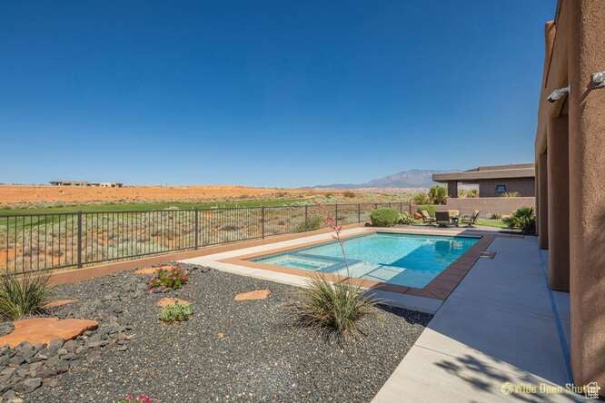 Hurricane, Utah, 84737, United States, 4 Bedrooms Bedrooms, ,3 BathroomsBathrooms,Residential,Active,1820807