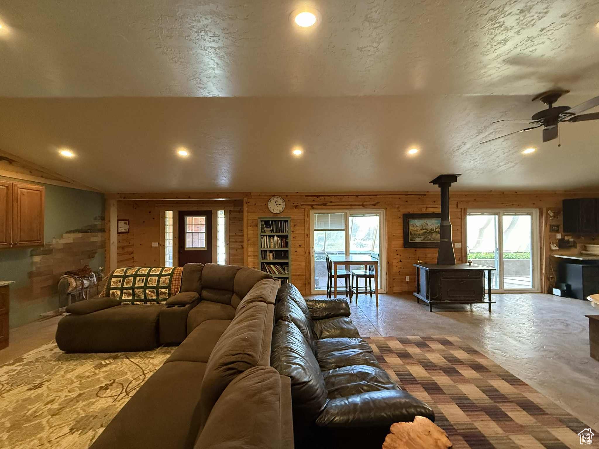 Huntington, Utah, 84528, United States, 4 Bedrooms Bedrooms, ,1 BathroomBathrooms,Residential,Active,1963255