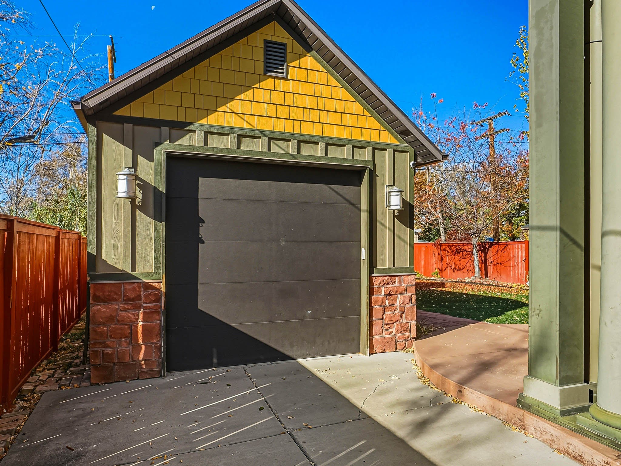 Salt Lake City, Utah, 84105, United States, 6 Bedrooms Bedrooms, ,4 BathroomsBathrooms,Residential,Active,2000214