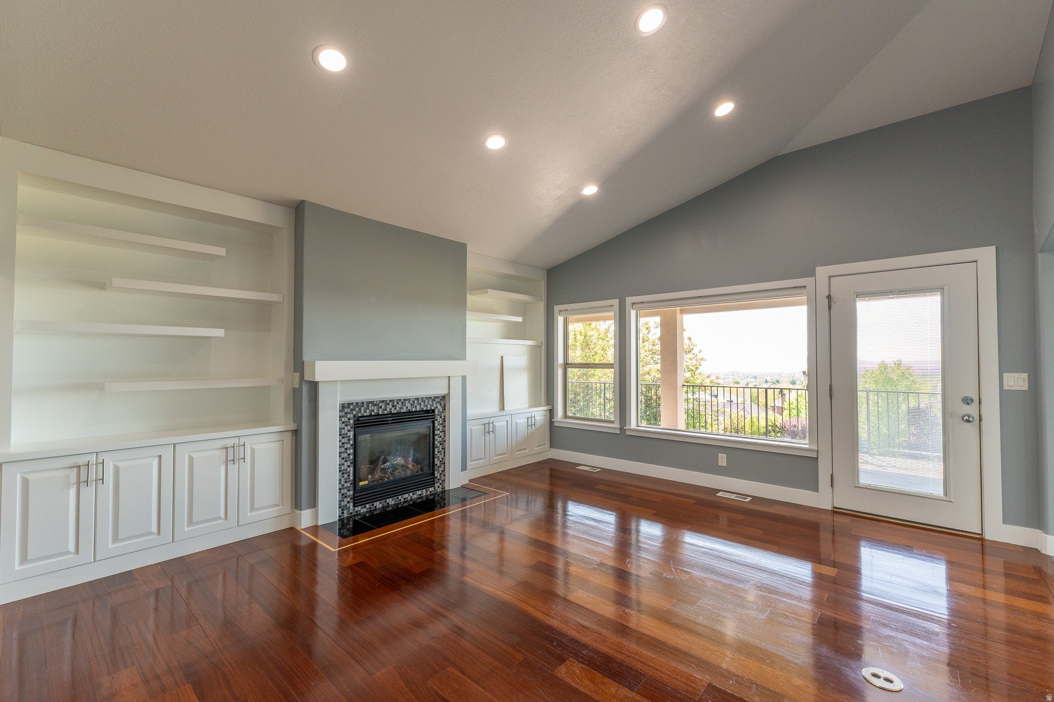 Fruit Heights, Utah, 84037, United States, 6 Bedrooms Bedrooms, ,5 BathroomsBathrooms,Residential,Active,2044980