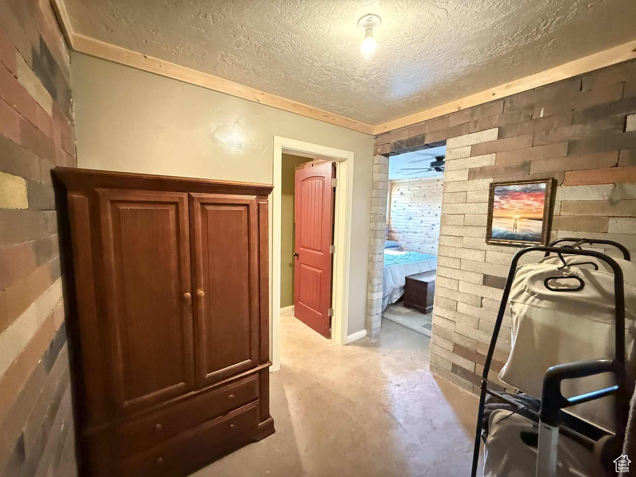 Huntington, Utah, 84528, United States, 4 Bedrooms Bedrooms, ,1 BathroomBathrooms,Residential,Active,1963255